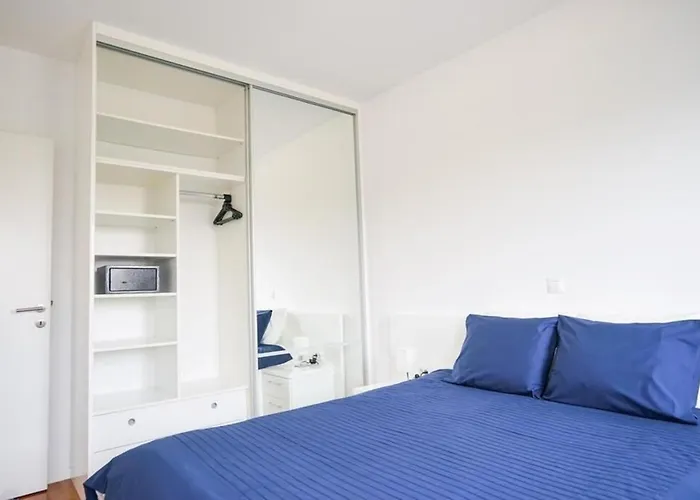 Apartment Zara White